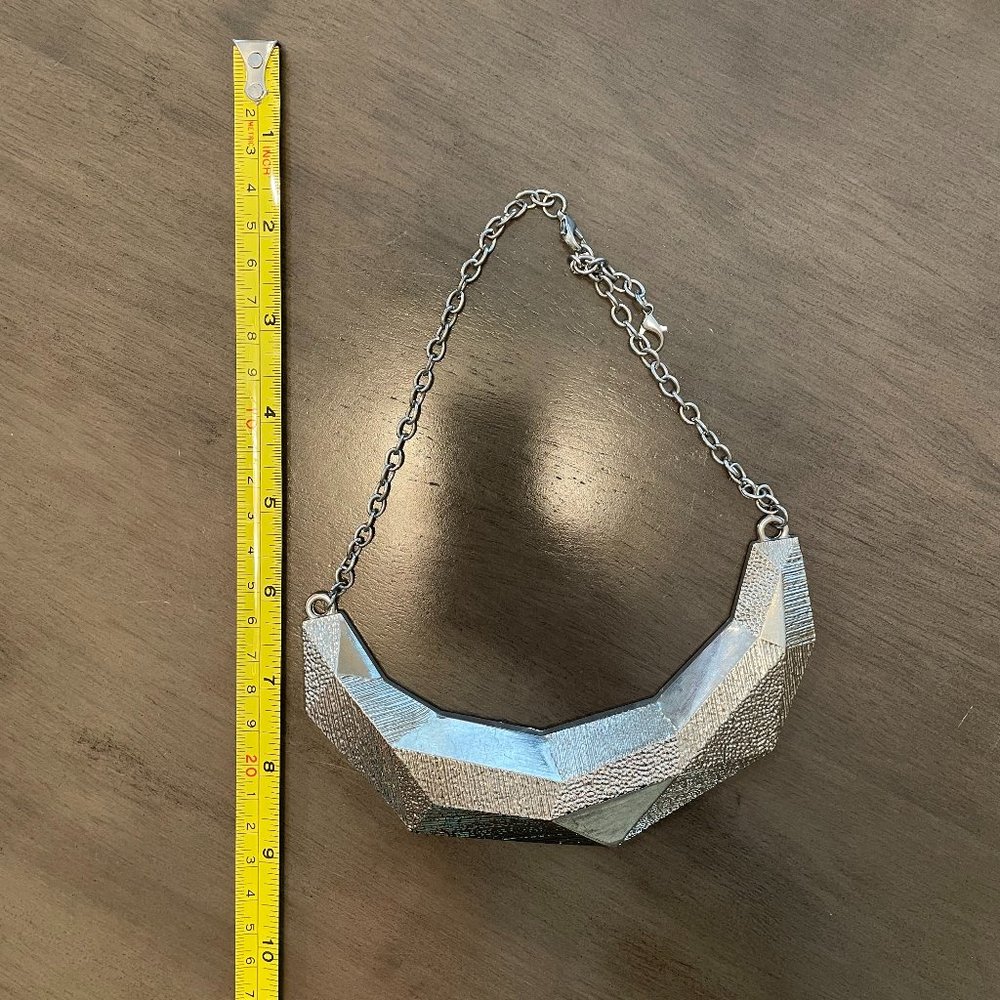 Statement piece necklace